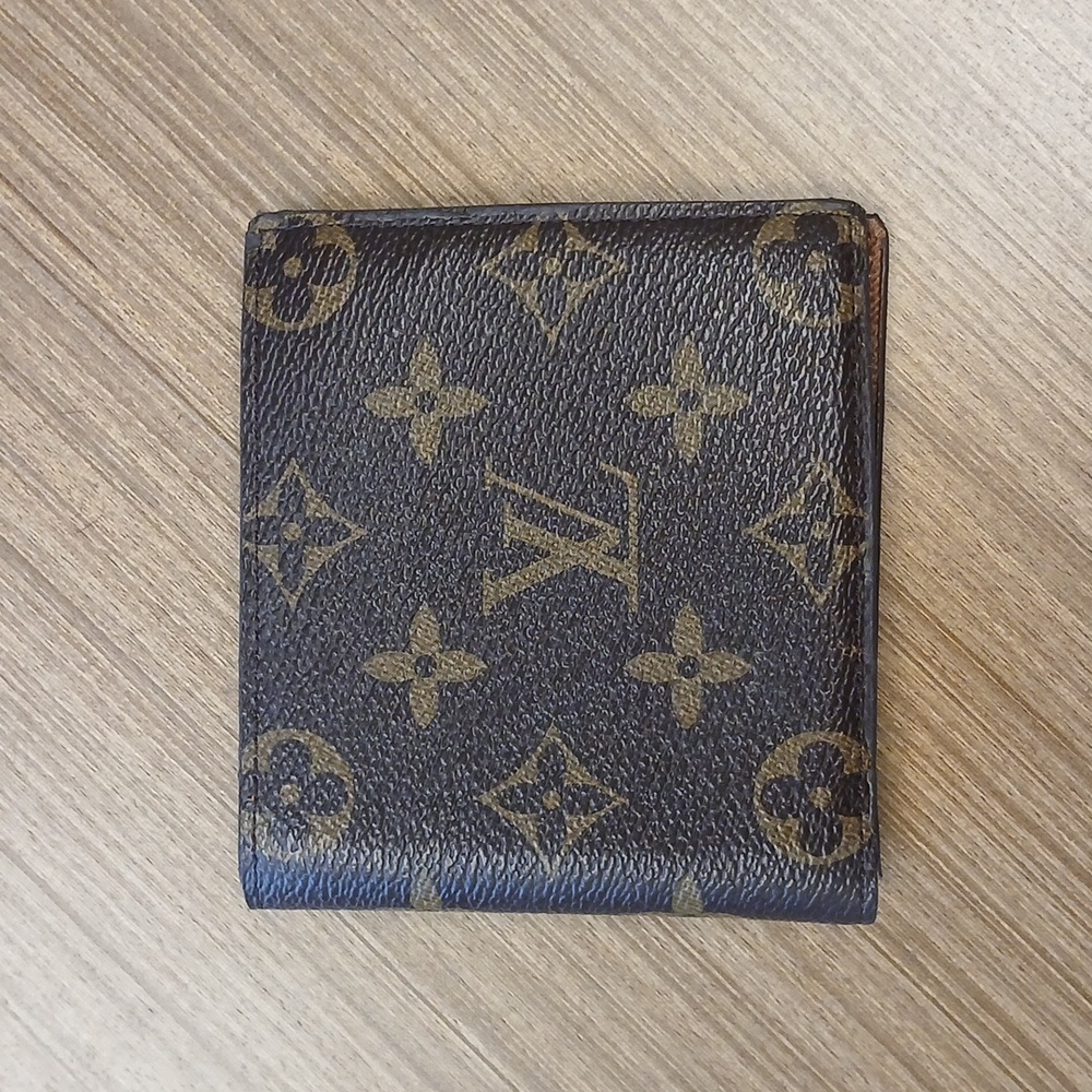 LOUIS VUITTON Folding Wallet